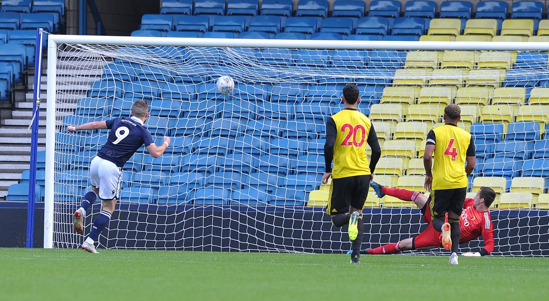 Perfect team player' – Millwall's Tom Bradshaw is flying high in goal  charts…will Wales international return be on cards next month? – South  London News