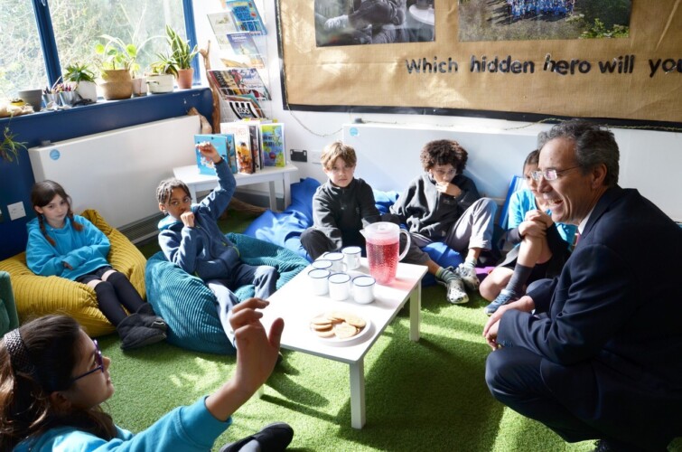 Schoolchildren put bilingual skills to the test with German Ambassador – South London News