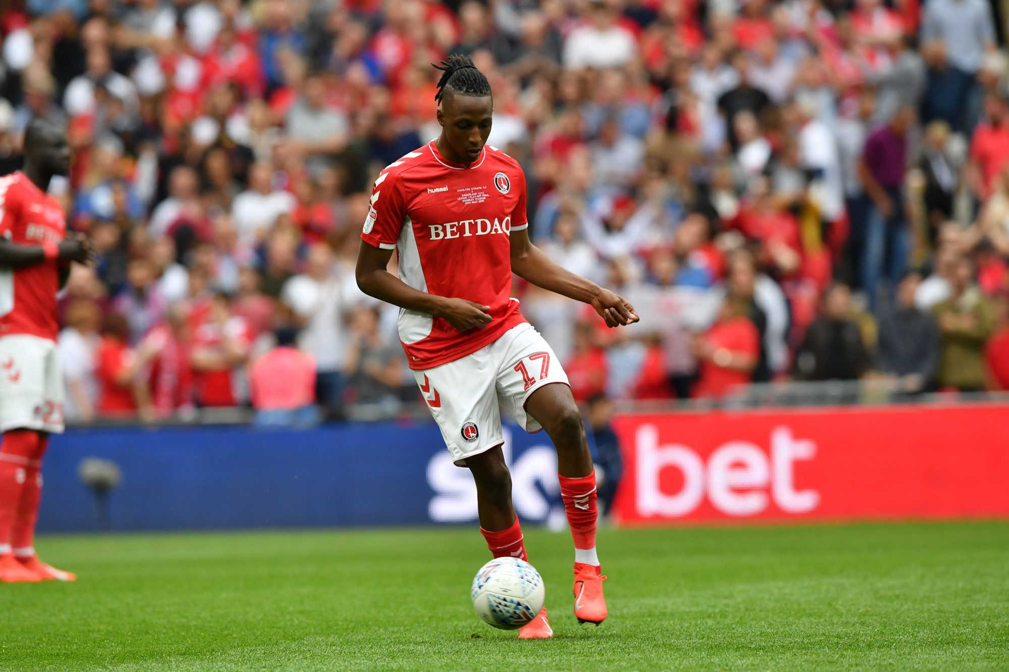 Joe Aribo on his Charlton Athletic future – and has praise for Lee ...