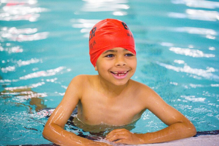 Swimming lessons to begin in Lambeth on Monday – South London News