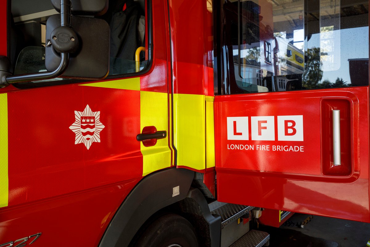 Two men hospitalised after Croydon house fire – South London News