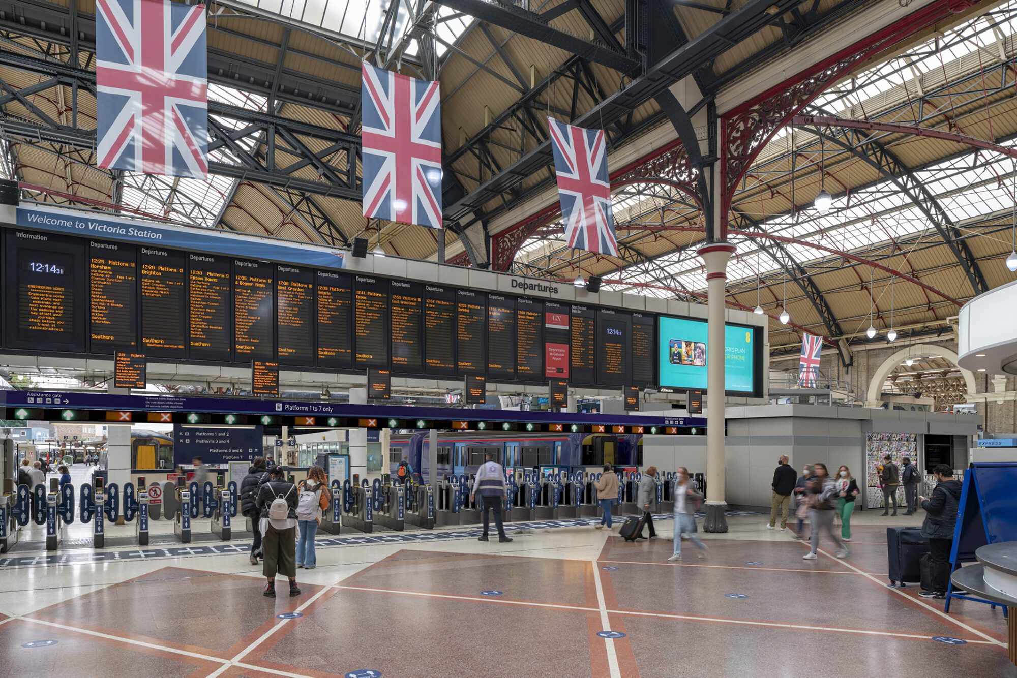 Victoria railway station to receive £30m investment – South London News