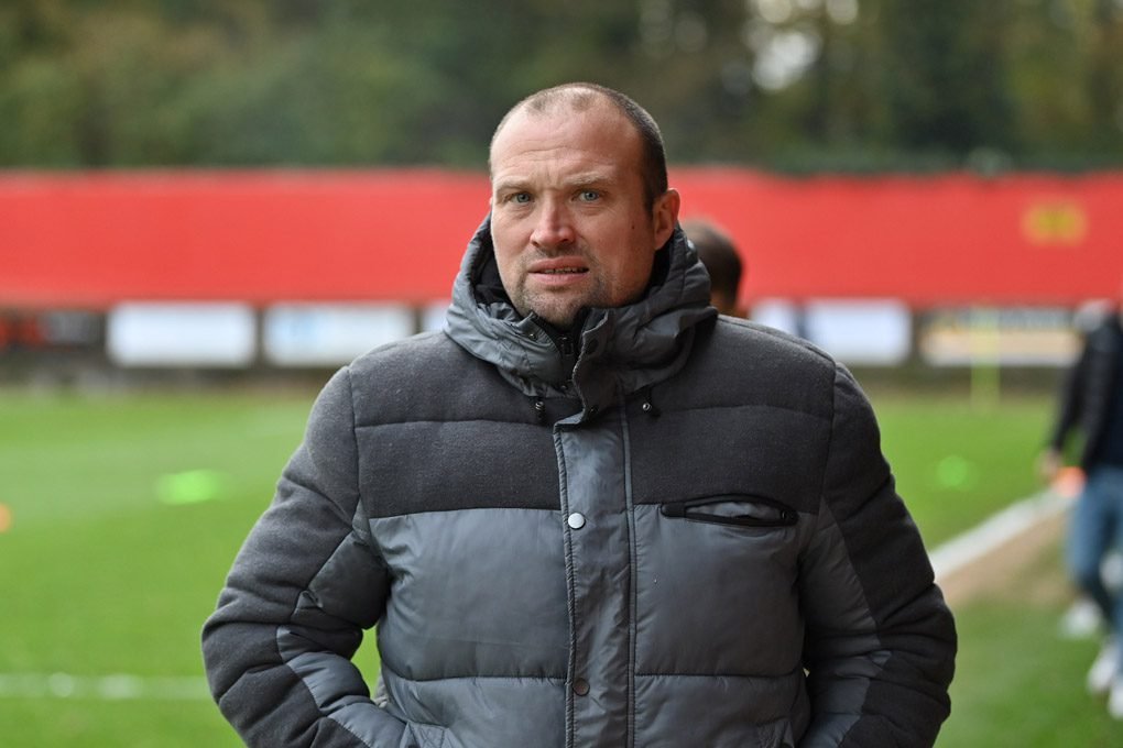 Wings sign striker George Alexander on loan from Bromley – Welling