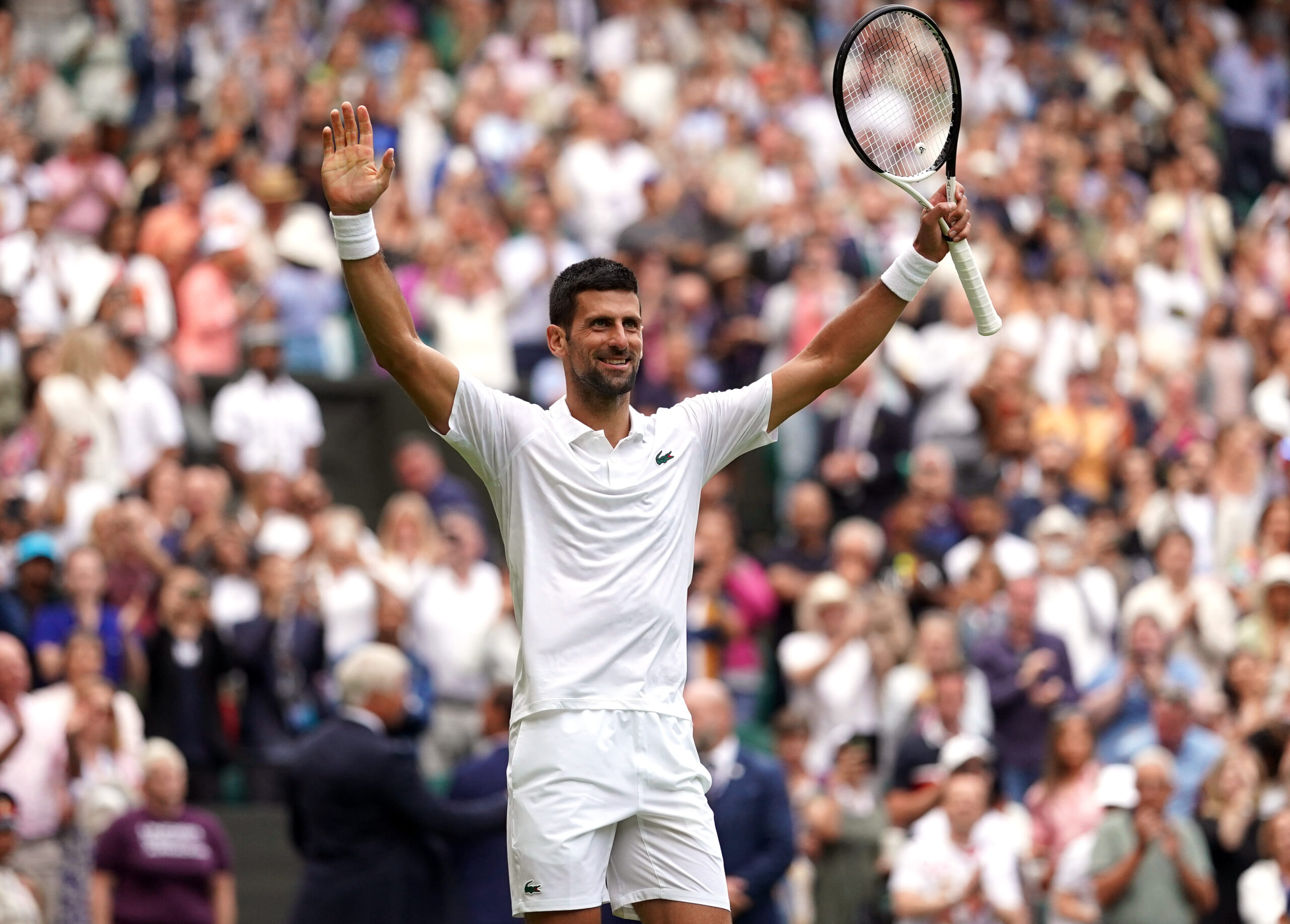Djokovic roars into semi-finals – and has still not lost on Centre Court for 10 years