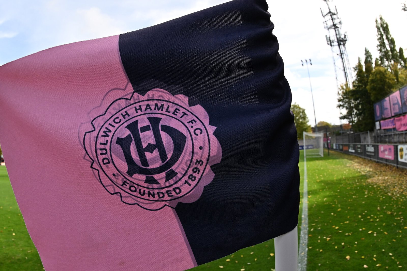 Dulwich Hamlet confirm Bradley Quinton as Hakan Hayrettin’s replacement 