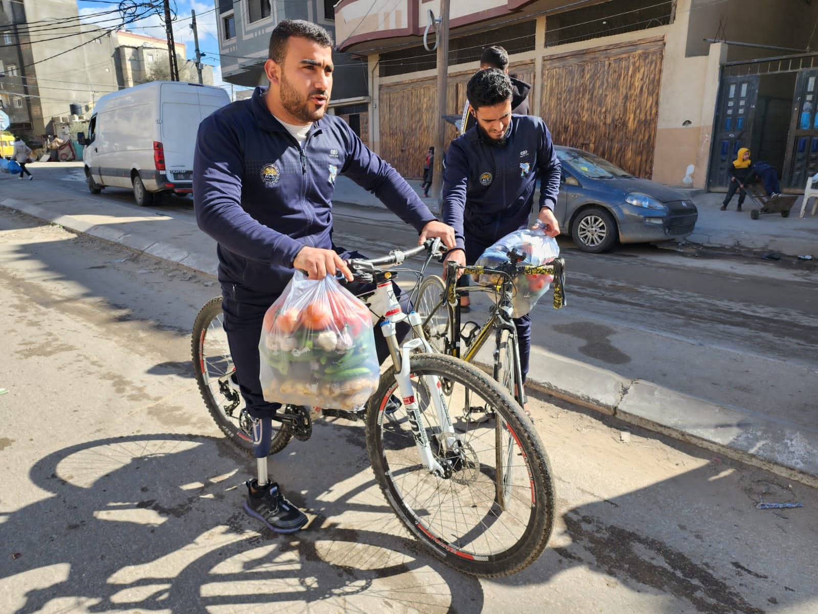 Peckham event raises £38,000 for para-cycling team distributing supplies in Gaza