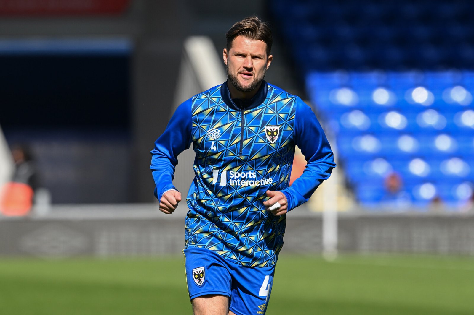 ‘We’re a better team when he is out there’ – Dons boss delighted at Jake Reeves’ return