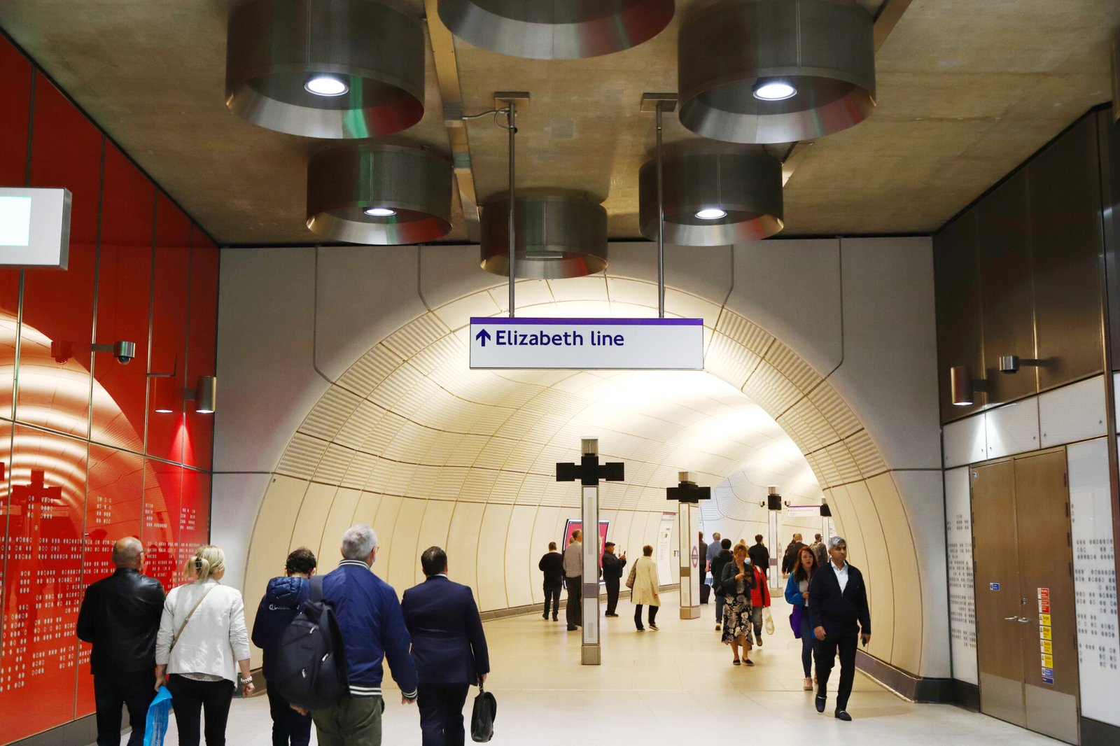 Elizabeth line becomes UK’s busiest railway service