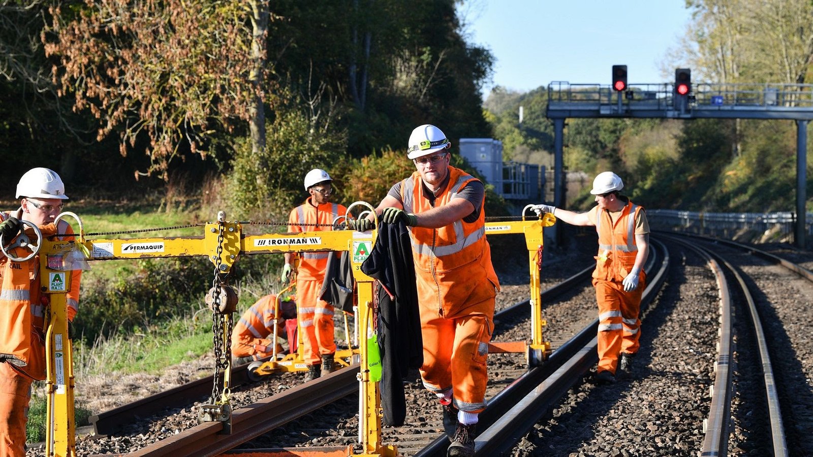 Bus replacement warning for Gatwick-bound rail passengers