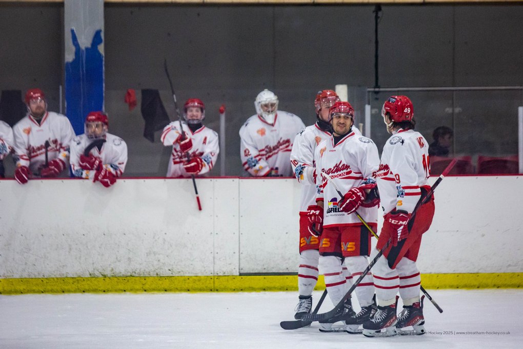 Ice-hockey: Streatham Redskins no longer in control of title destiny - South London News